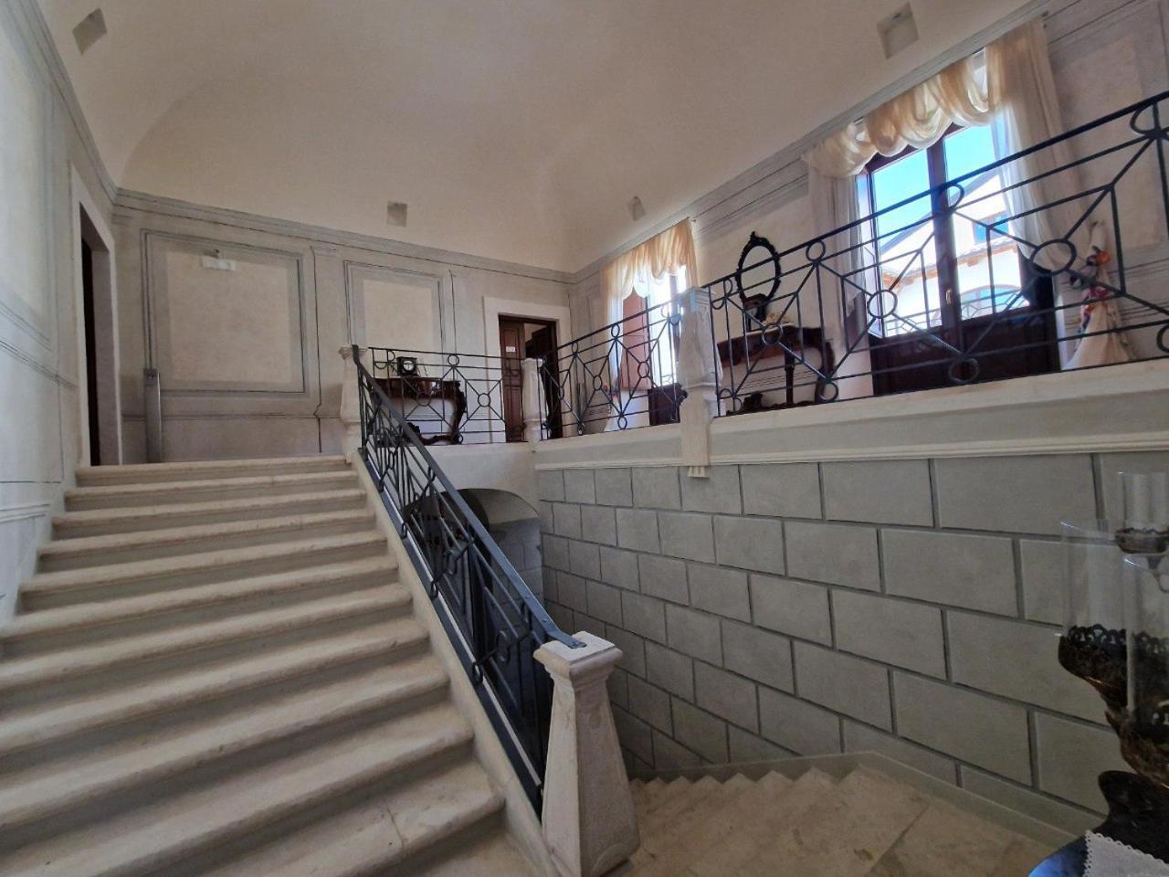 Palazzo Palitti Bed and Breakfast Roio Buitenkant foto