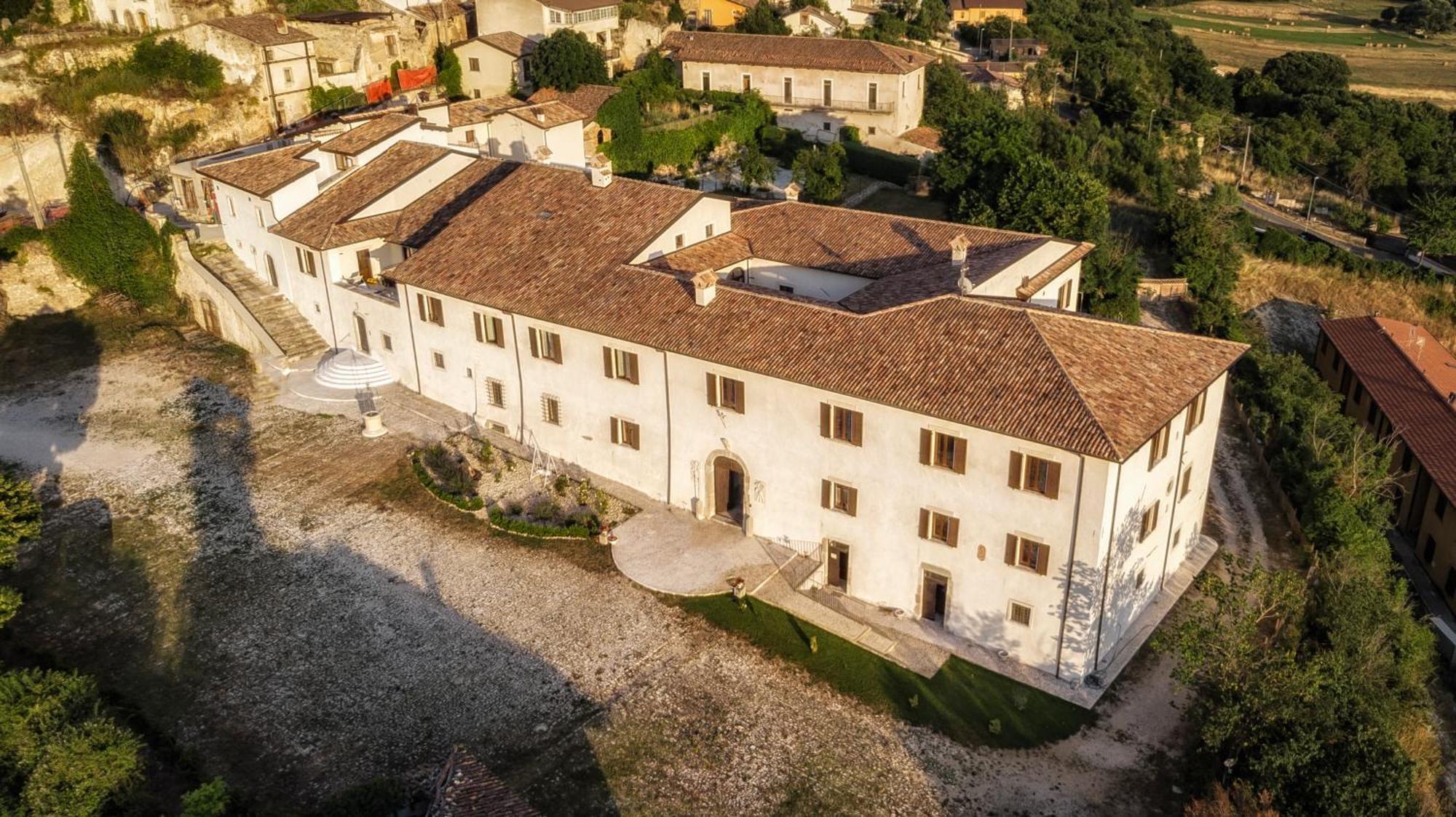 Palazzo Palitti Bed and Breakfast Roio Buitenkant foto
